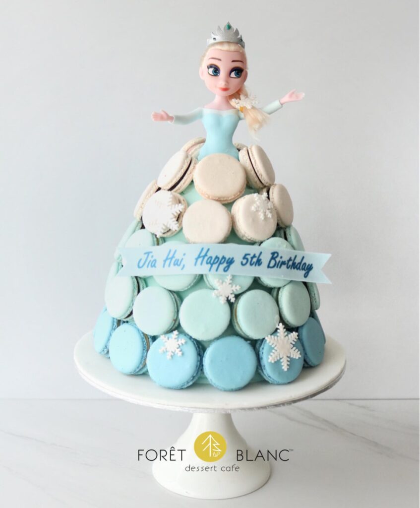 Elsa theme macaron cake tower by Forêt Blanc